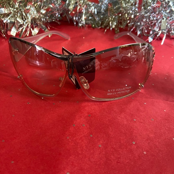 New Sunglasses with MAX UV Protection. By NYS Collections. - Picture 7 of 8